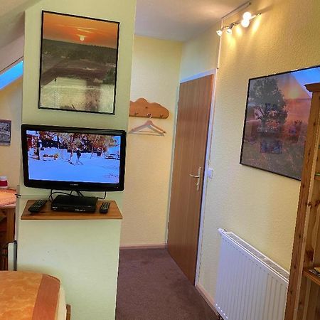 Gemuetliches Zimmer Zentral In Der Lueneburger Heide 施内沃丁根 外观 照片